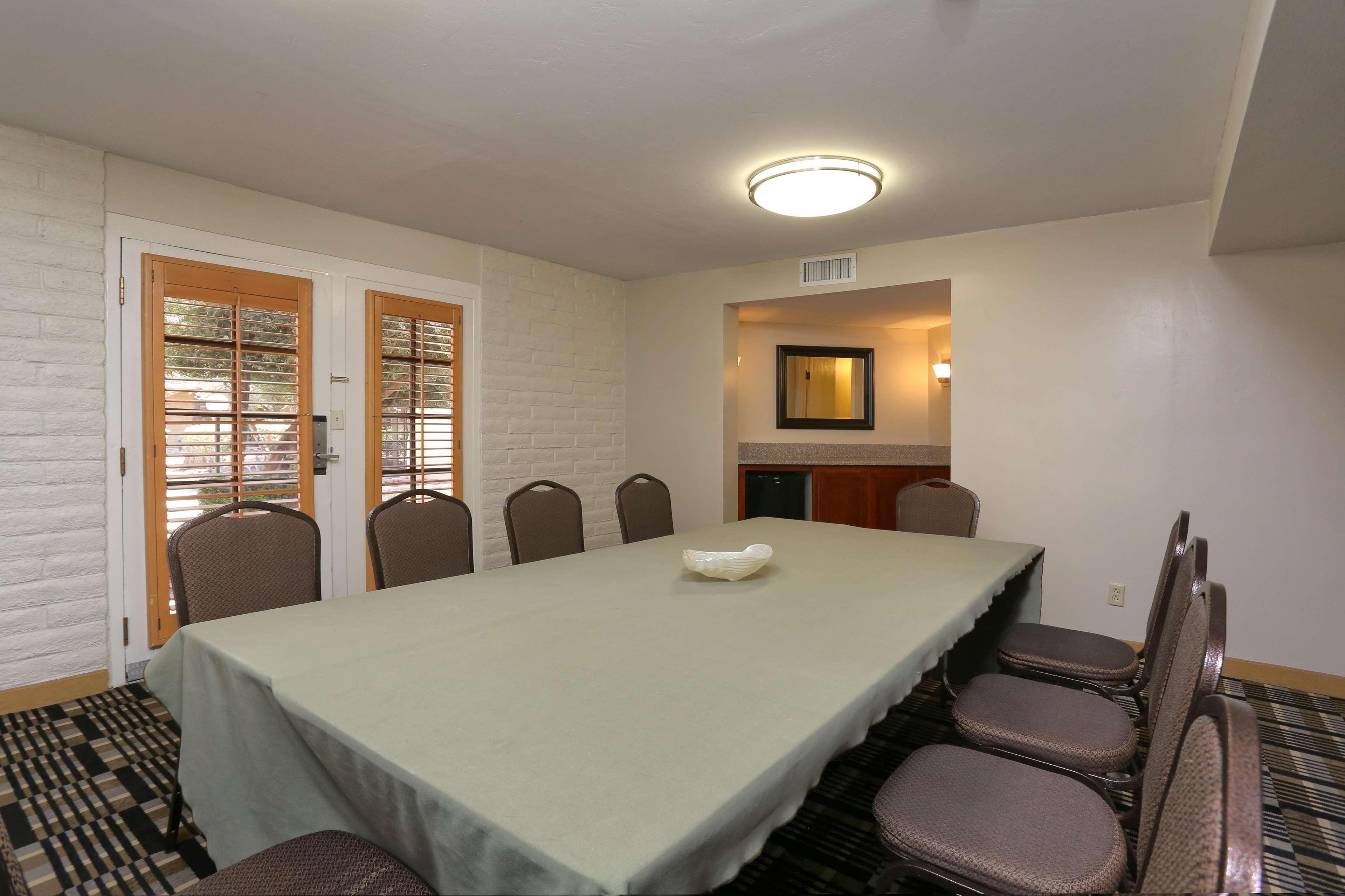 Doubletree Suites By Hilton Tucson Airport מראה חיצוני תמונה