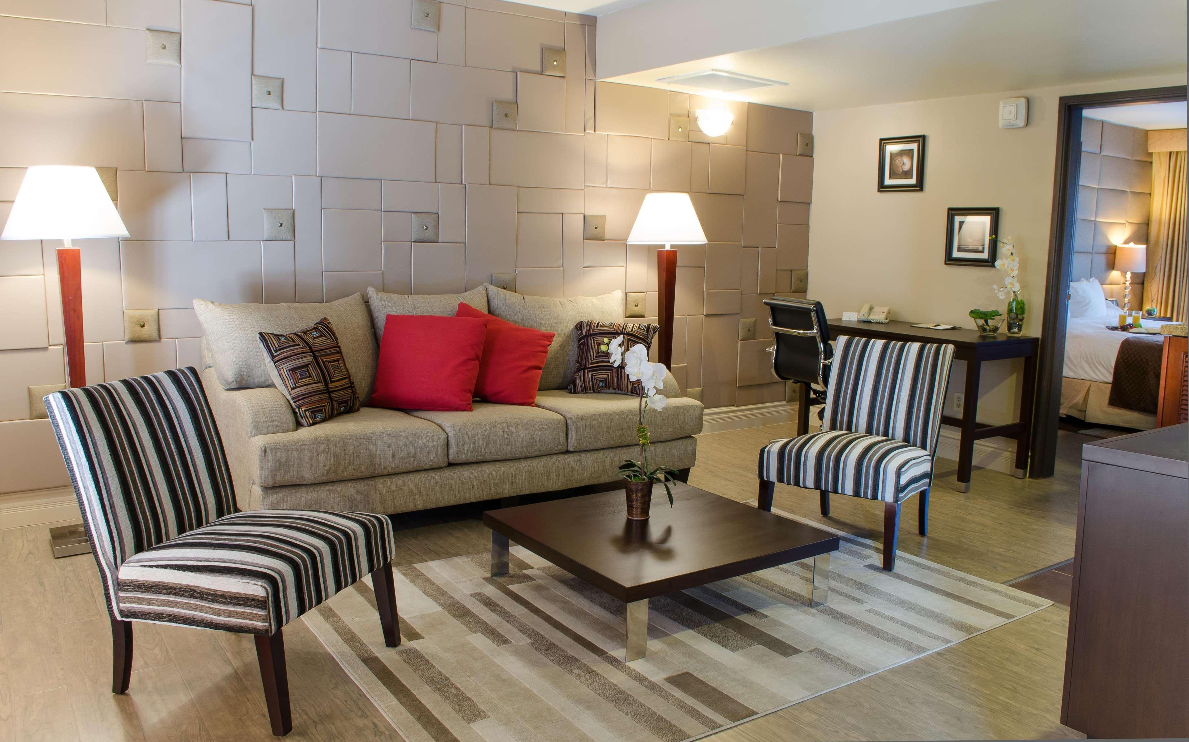 Doubletree Suites By Hilton Tucson Airport מראה חיצוני תמונה