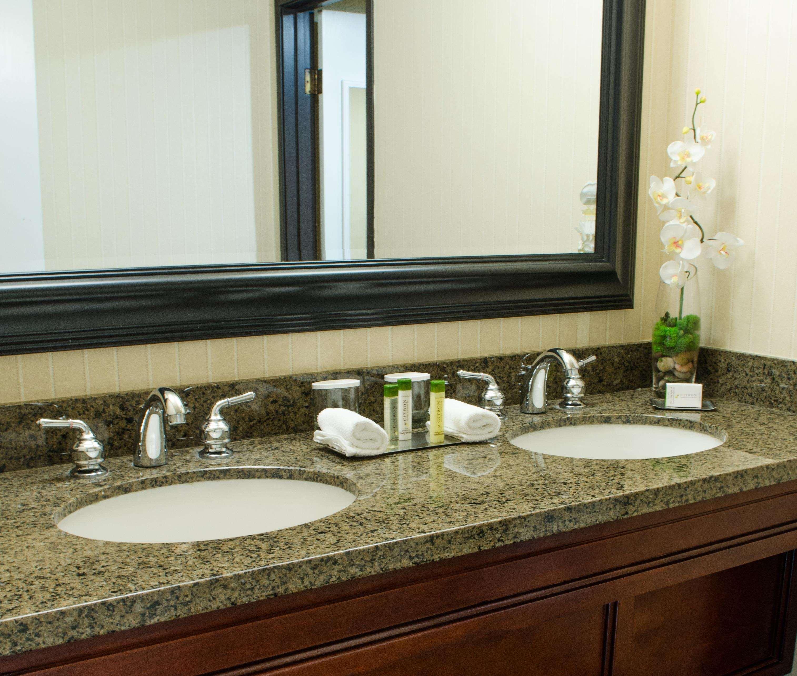 Doubletree Suites By Hilton Tucson Airport מראה חיצוני תמונה