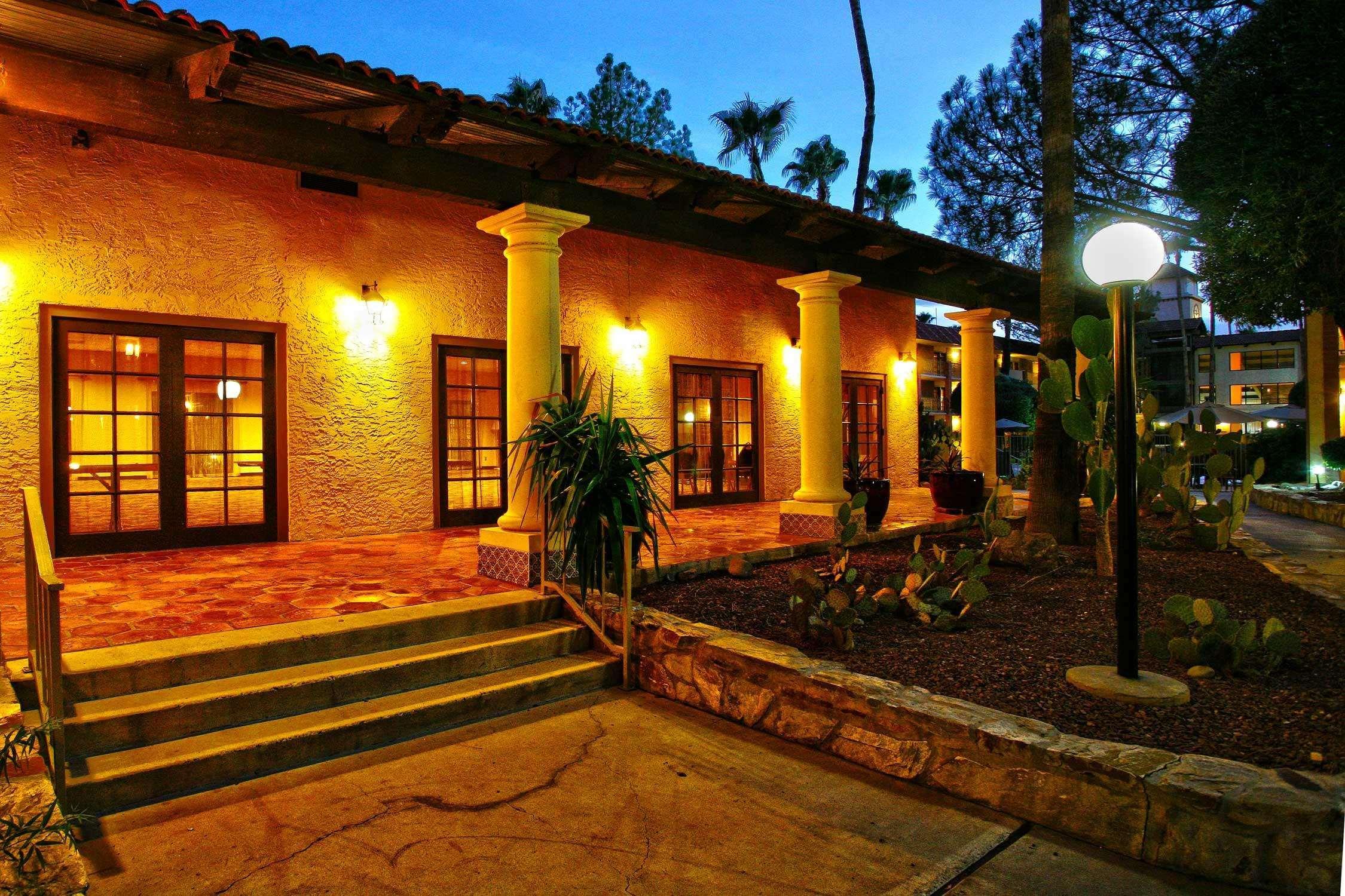 Doubletree Suites By Hilton Tucson Airport מראה חיצוני תמונה