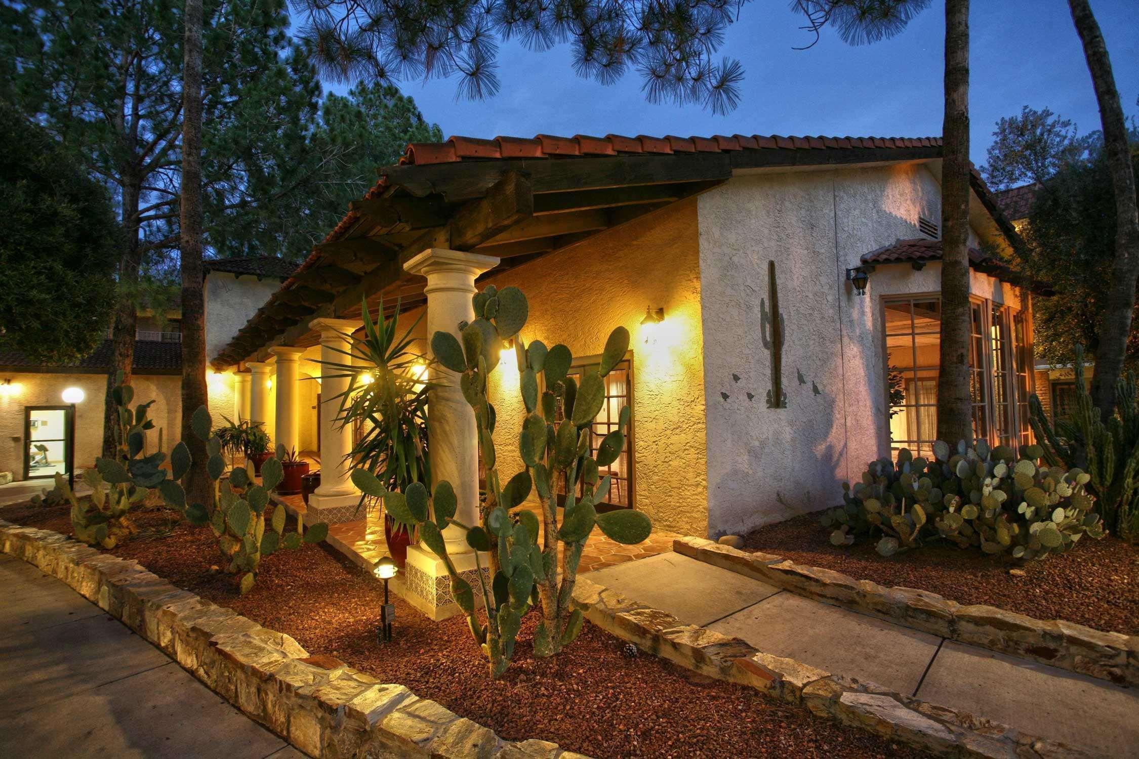 Doubletree Suites By Hilton Tucson Airport מראה חיצוני תמונה